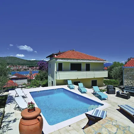 Awesome In With Kitchen * Trogir