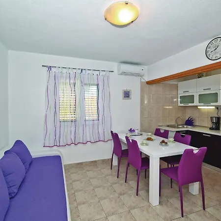 Awesome In With Kitchen * Trogir
