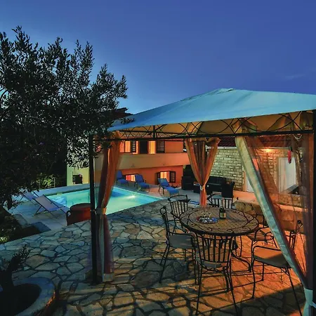 Awesome In With Kitchen Trogir
