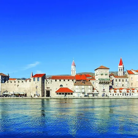 Stunning Apartment In Trogir