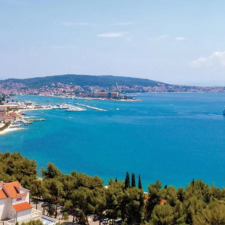 Stunning Apartment In Trogir Трогір
