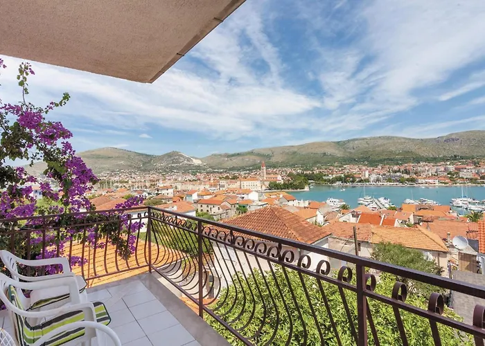 Apartament With Sea View 05 Trogir